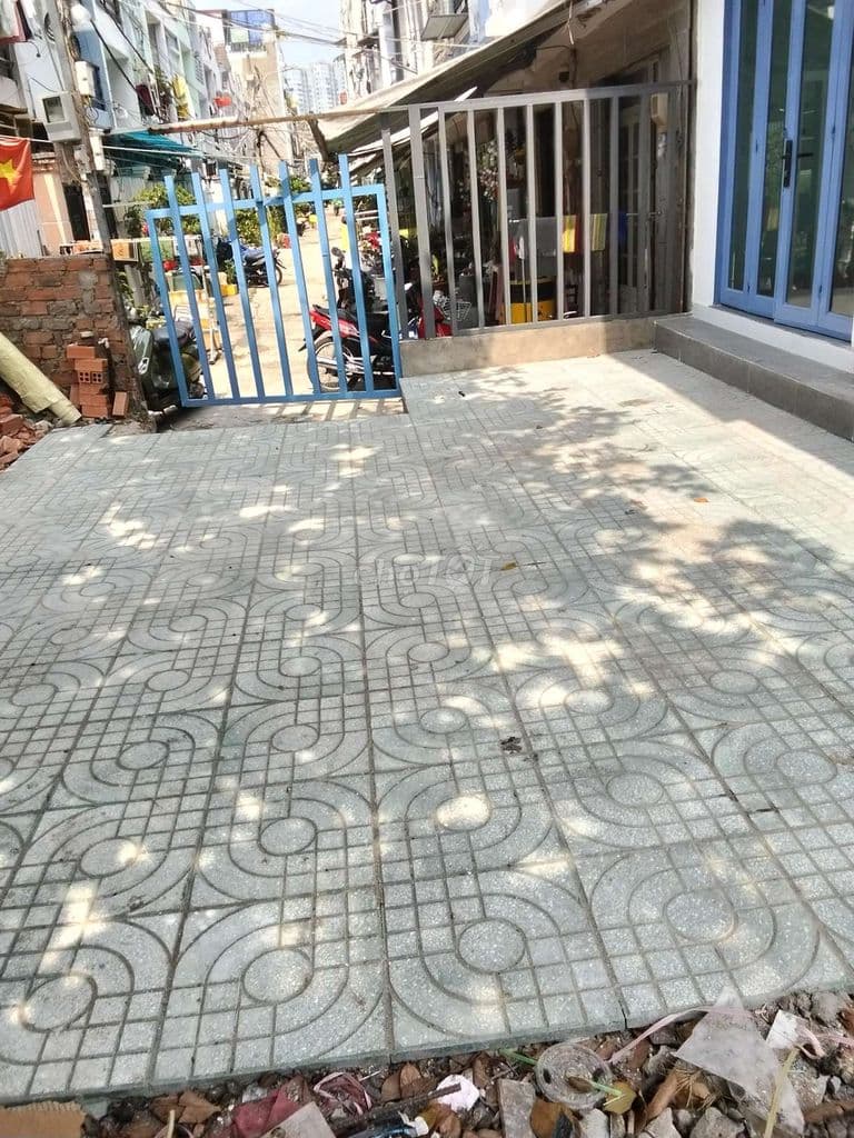 Kẹt tiền bán gấp 2 căn nhà liền kề.. giá rẻ..cho người kinh doanh hoặc - Ảnh 2
