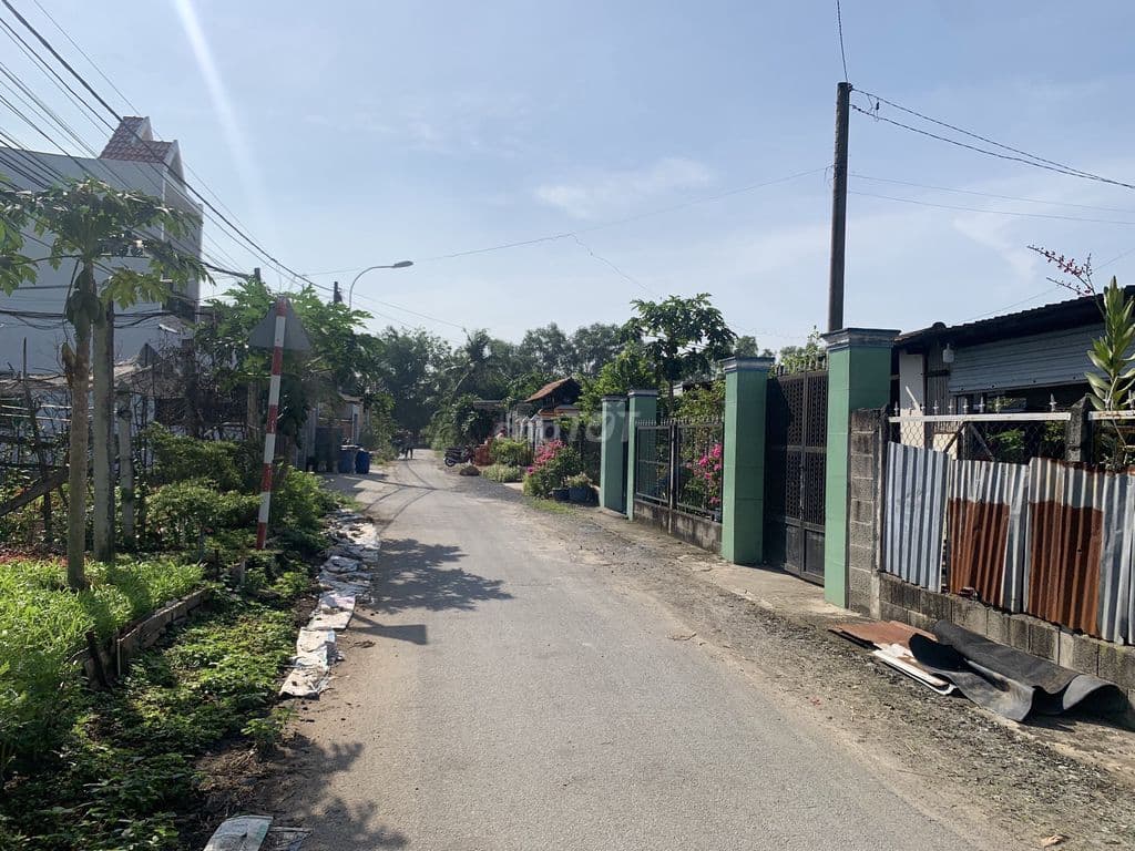 Tôi cần bán lô đất (348m2 có 290m2 tc) GIÁ 1.5 tỉ,ngay Cầu vượt củ chi - Ảnh 2