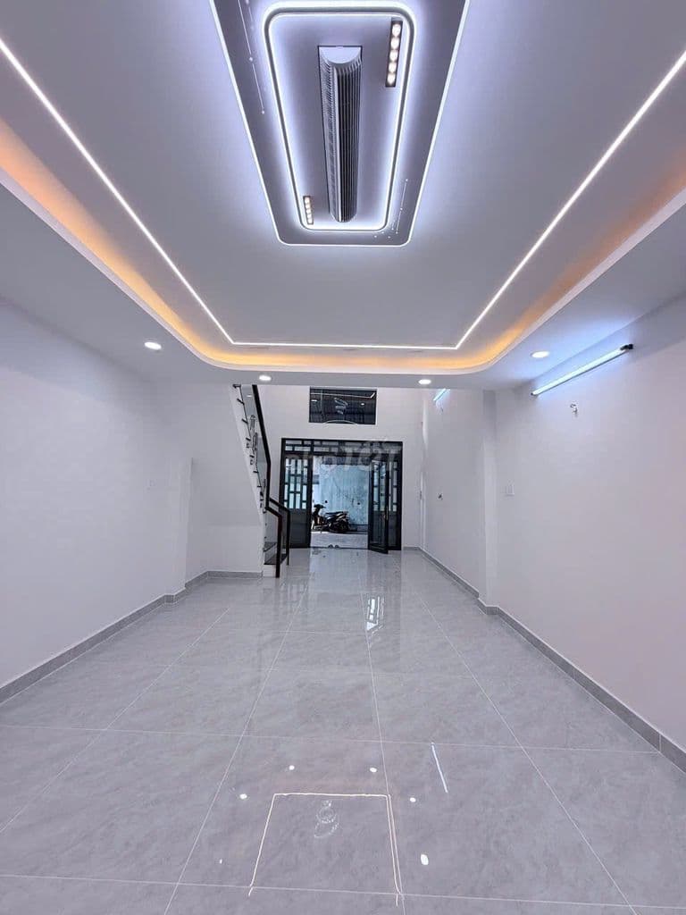 NHÀ HẺM 4M NGAY NGÃ 4 BỐN XÃ 2 CMT 10M - Ảnh 2