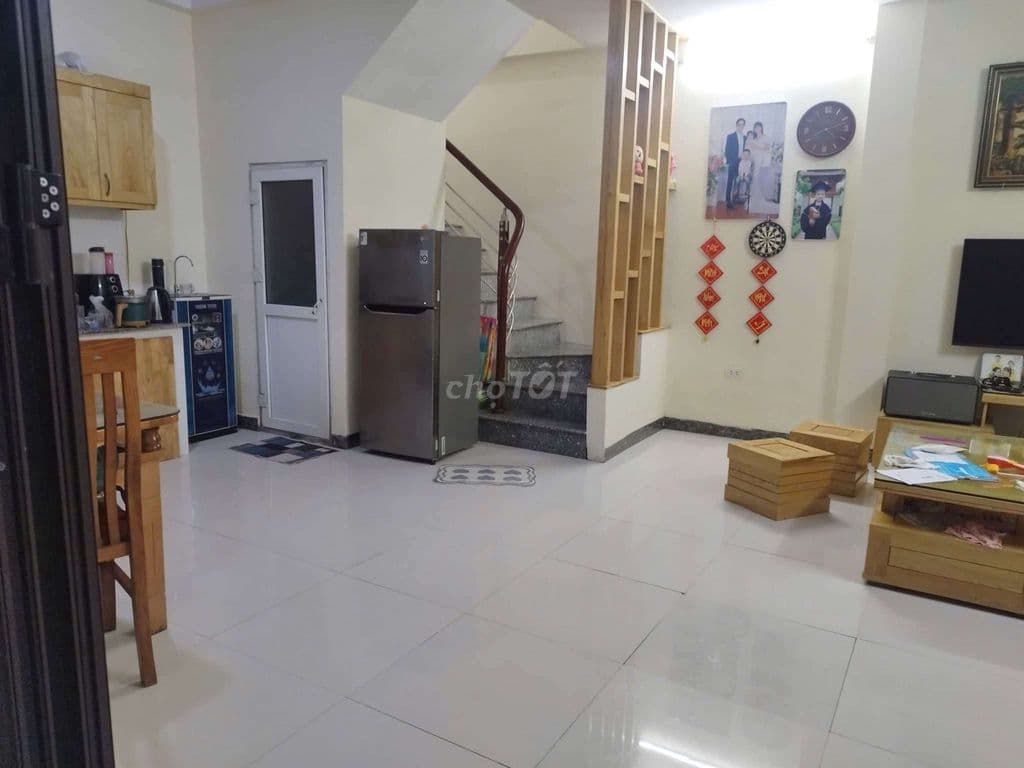 Lạc Long Quân, 3 gác đỗ cửa, ngõ nông thông thoáng, dân xây, 32m*5T - Ảnh 2