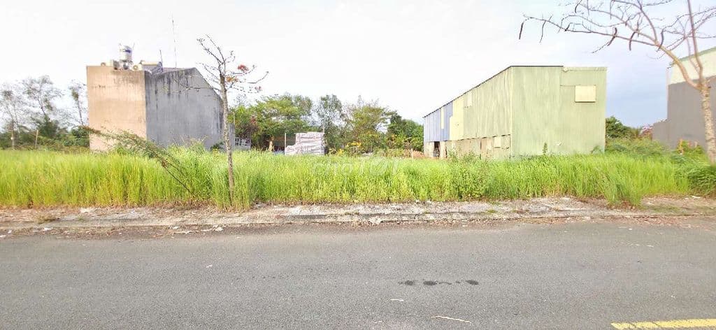 60m2(4x15), lô sạch đẹp đường 10m, sổ hồng da VN1234, p Long Phước, Q9