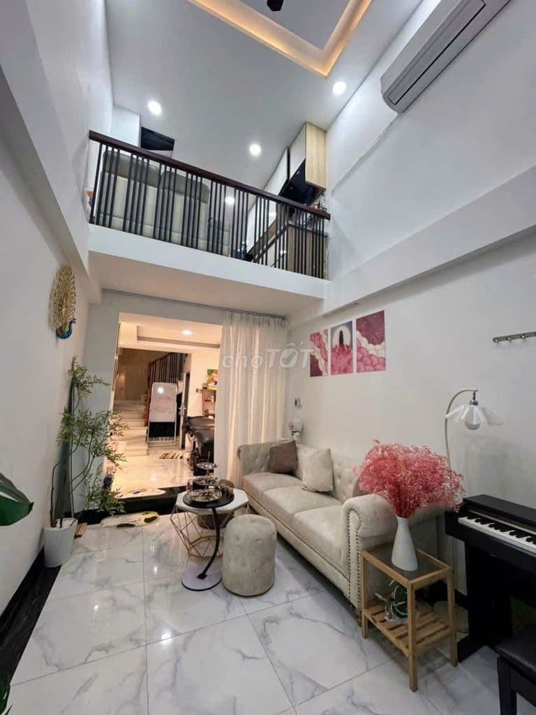 Bán nhanh nhà mặt tiền từ 9,5 tỷ xuống 9 tỷ, xe hơi quay đầu - Ảnh 3