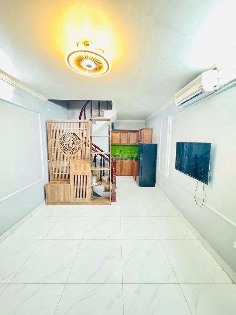 HIẾM