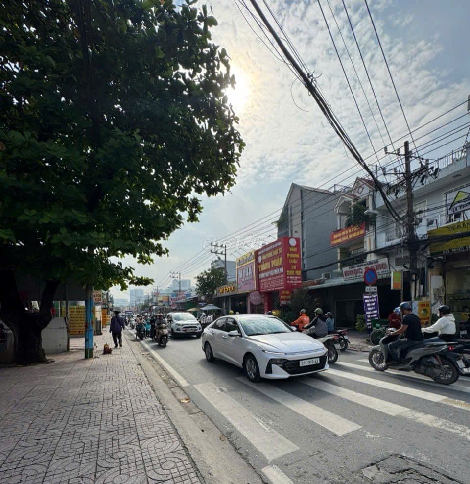 Nhà MT Chính chủ 6mx28m-Nguyễn Văn Tăng,P. Long Thạnh Mỹ-30trieu/thang