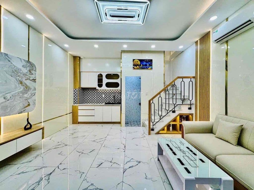 Nhà Mặt tiền gần Chợ Gò Vấp: 3 Tầng, Ngang 5m, 3 Ngủ, Giá tốt - Ảnh 2