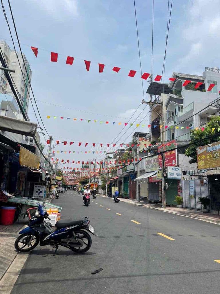 Mặt tiền phố ẩm thực CXPL B. DT: 4x21m Trệt 1 lửng Giá: 12.9tỷ - Ảnh 3