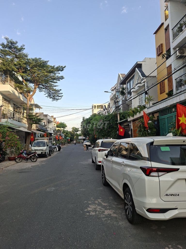 BÁN DÃY12 PHÒNG TRỌ TRỊNH THỊ MIẾNG THU NHẬP 20 TRIỆU 9,5 X 22 = 212m