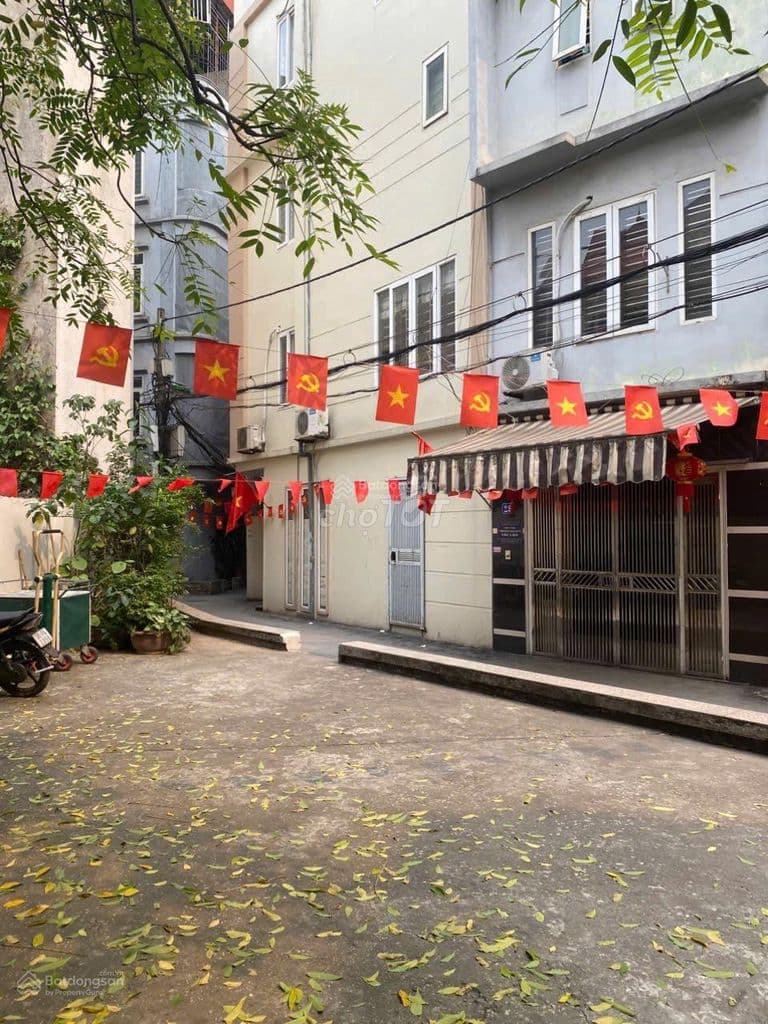 Bán nhanh lô góc- Lạc Long Quân-2 mặt thoáng- ngõ ô tô- 13xx tỷ