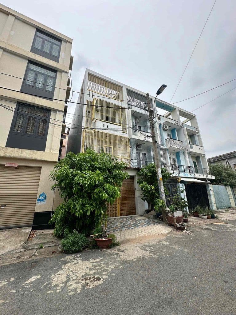 Bán nhà ngang 4m5 mặt tiền nội bộ đường số khu dân cư Bình Phú - Ảnh 2