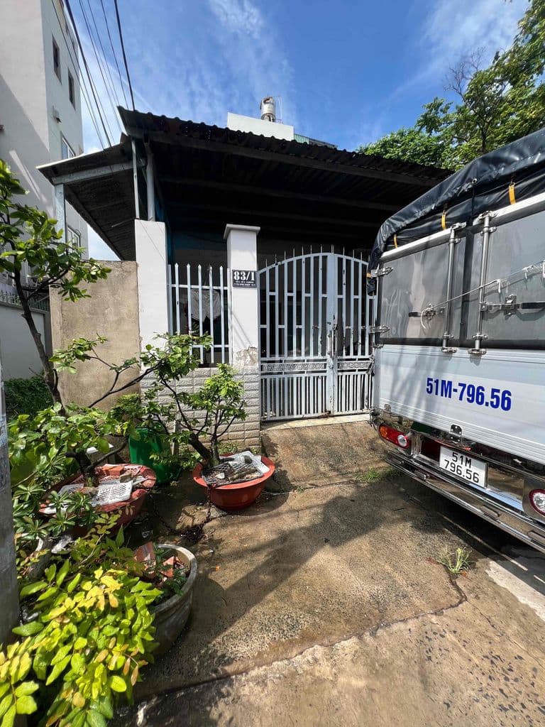chủ cần bán để giải quyết công việc