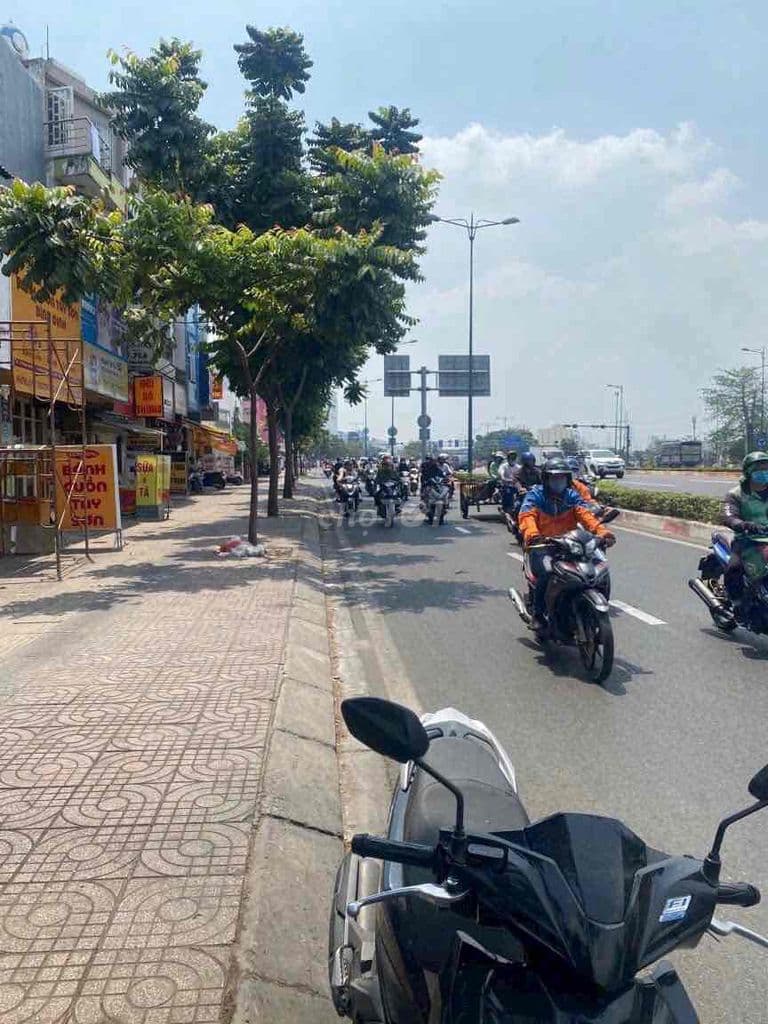 BÁN TOÀ CAO ỐC MẶT TIỀN ĐẠI LỘ PHẠM VĂN ĐỒNG . HIỆP BÌNH CHÁNH . TĐ - Ảnh 2