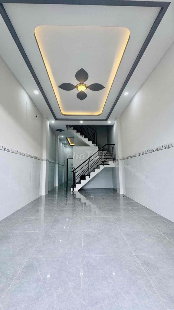 Bán nhà Âu Cơ, Tân Phú, 4x17m, 4PN, Hẻm Xe Hơi 5m, chỉ 4.990 T.ỷ