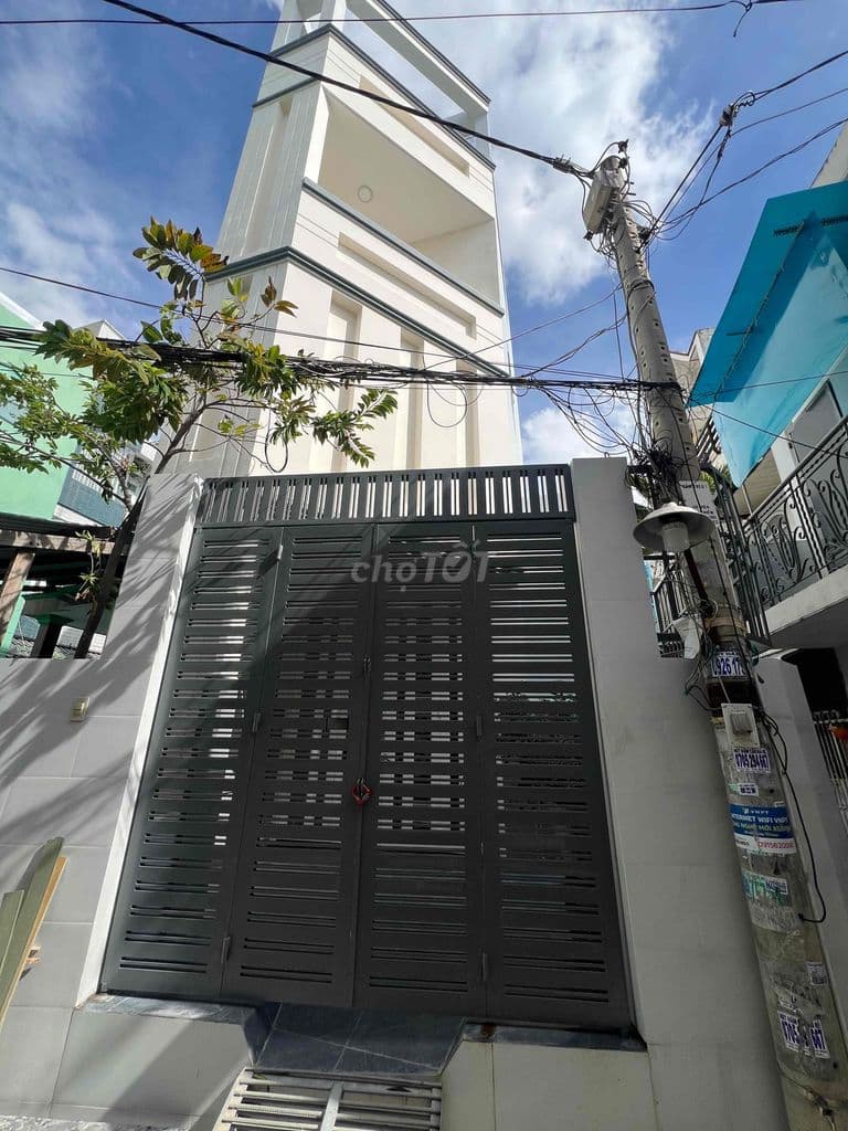 Nhà chính chủ 4X17.5, 4 tầng, hẻm 3m, giá 5.98 tỷ