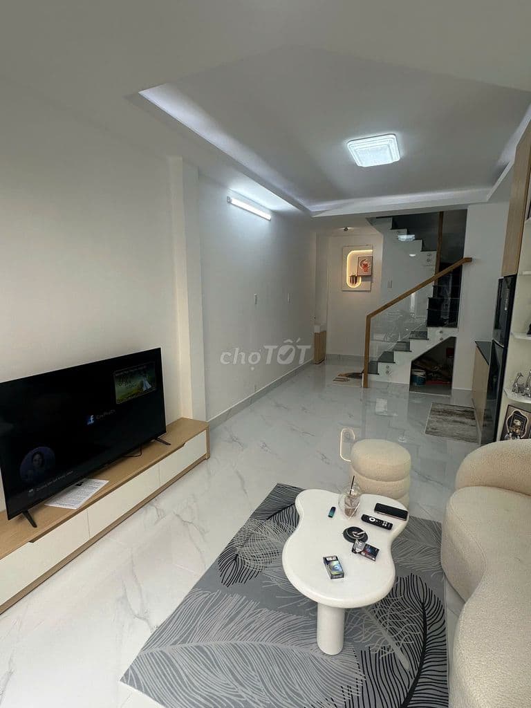 Nhà phố Q3 – DT 3.6x9m, 4 tầng, vị trí đẹp