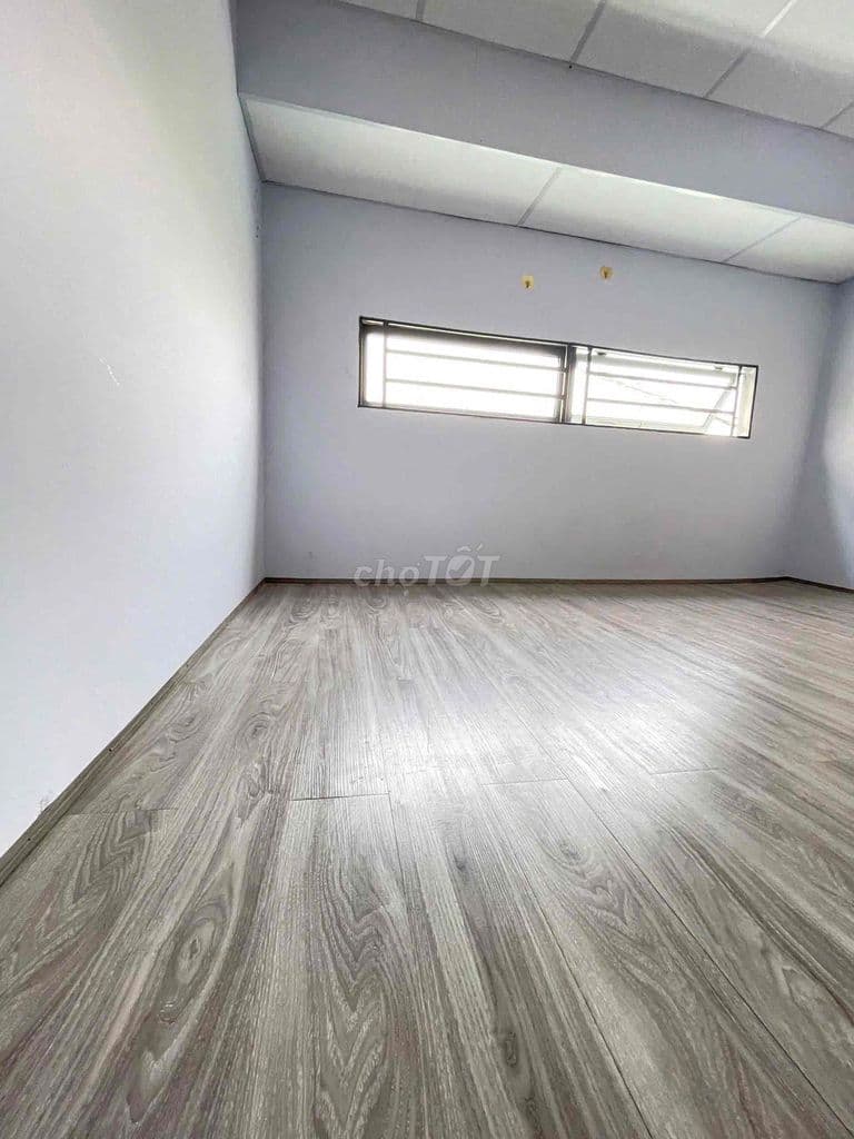 NHÀ GẦN CHỢ ĐIỆN MÁY RIÊNG 450TR