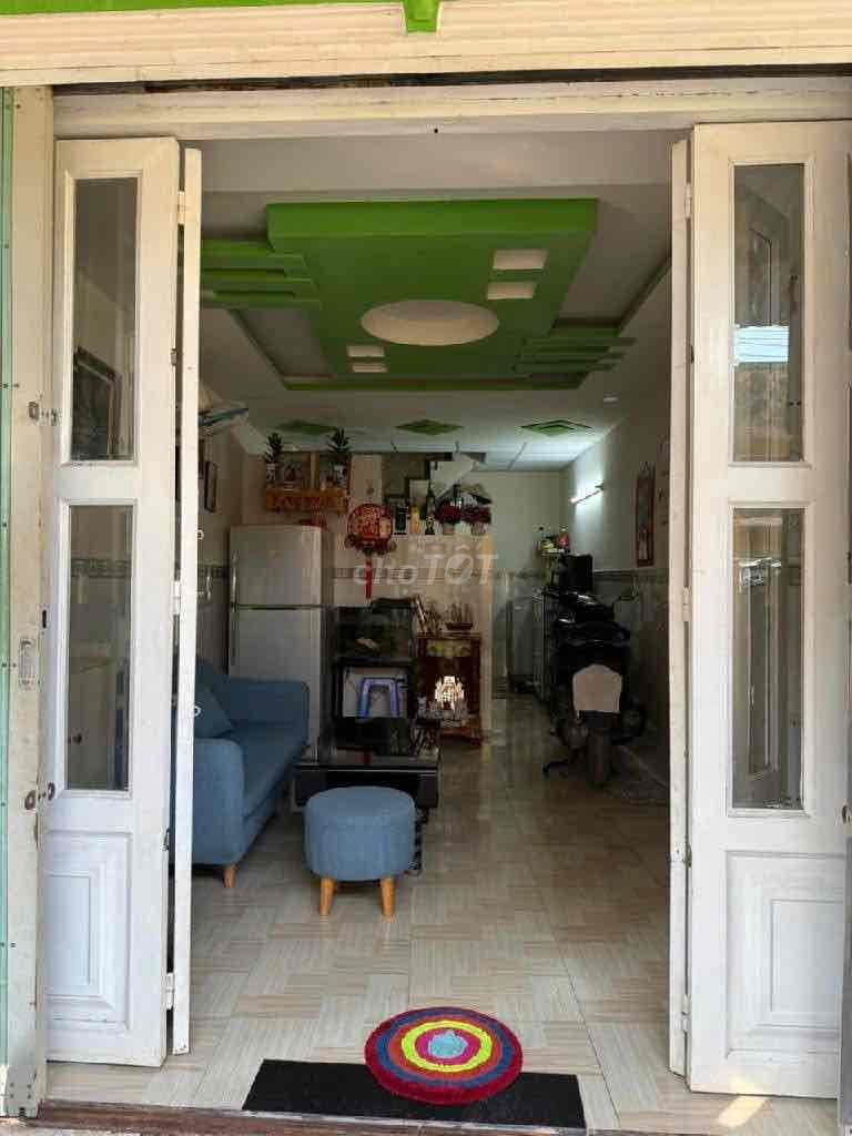 Nhà phố trệt 2 lầu. Tại Lê Văn Lương - Gần làng ĐH khu ACB. Full thổ