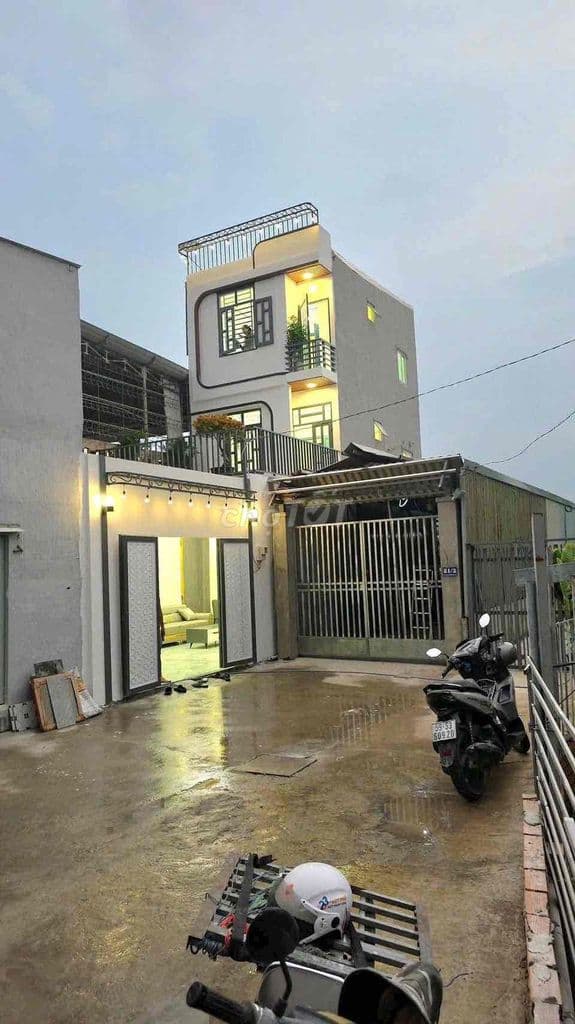 Nhà Mới Tinh Ngay Chợ Cầu Đồng 4PN Sân Xe Hơi full Nội Thất