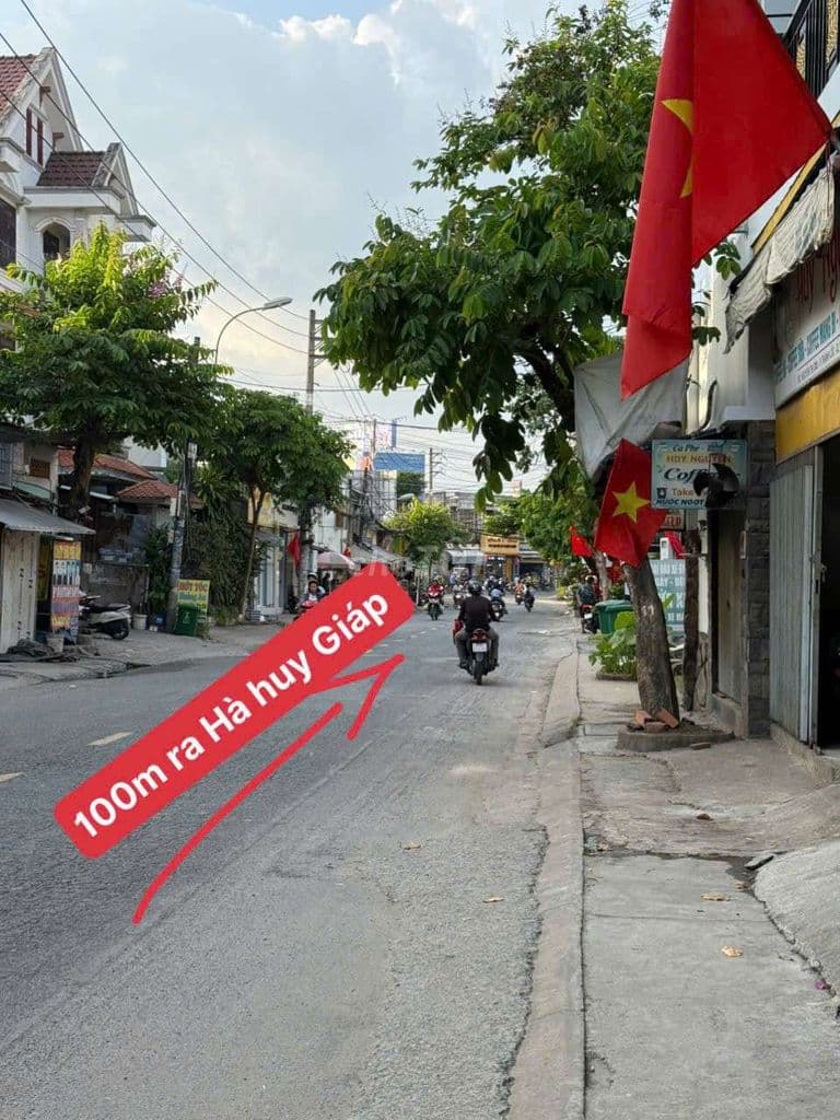 đất góc 2 mặt tiền dt 5,5x 15shr trung tâm phường An Phú Đông mới