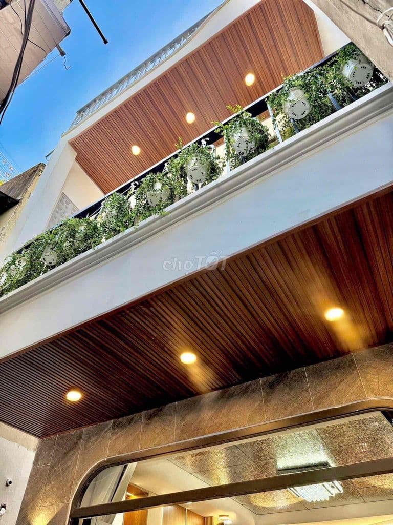 GIÁP Q1 GẦN 60M2 4 PHÒNG NGỦ HÀNG HIẾM GIÁ 6.x Tỷ