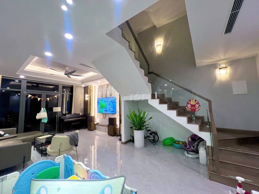 Biệt thự 4T ĐTM Dương Nội, DT208m2, 62 tỷ Hà Đông