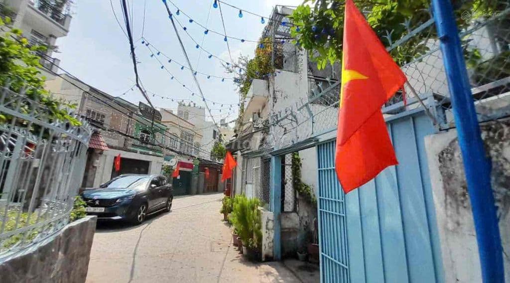 Bán nhà hẻm xe hơi Tôn Thất Thuyết khu dân trí cao