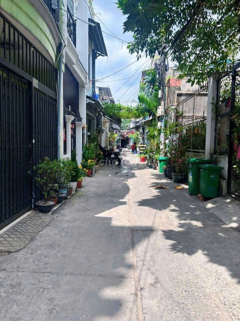 Hoa hòng 1% Bán đất 8m x9m bình tân