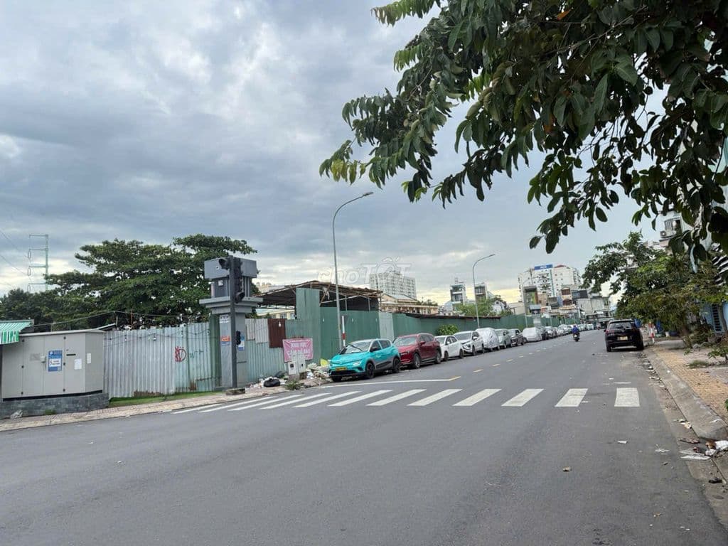 CHỦ NGỘP BÁN GẤP NHÀ ÔNG ÍCH KHIÊM QUẬN 11 HẺM XE TẢI - Ảnh 2