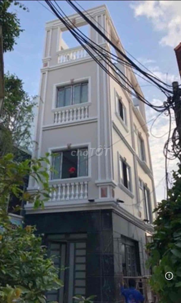 Nguyễn Bỉnh Khiêm 4 Tầng, HXH, 52m2, 5 Phòng ngủ mới đẹp