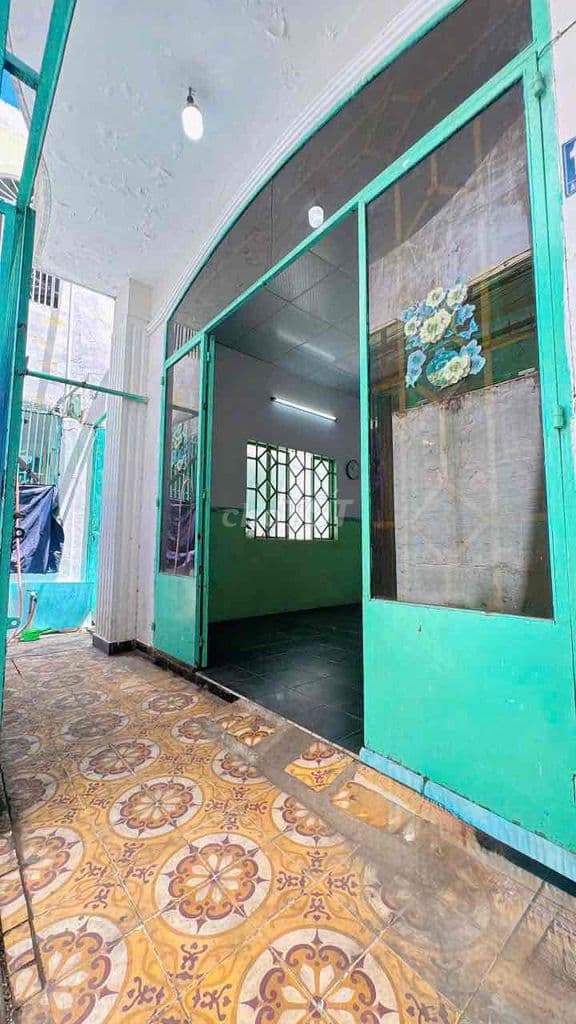 Nhà sổ hồng riêng giá rẻ hơn thị trường 1/2