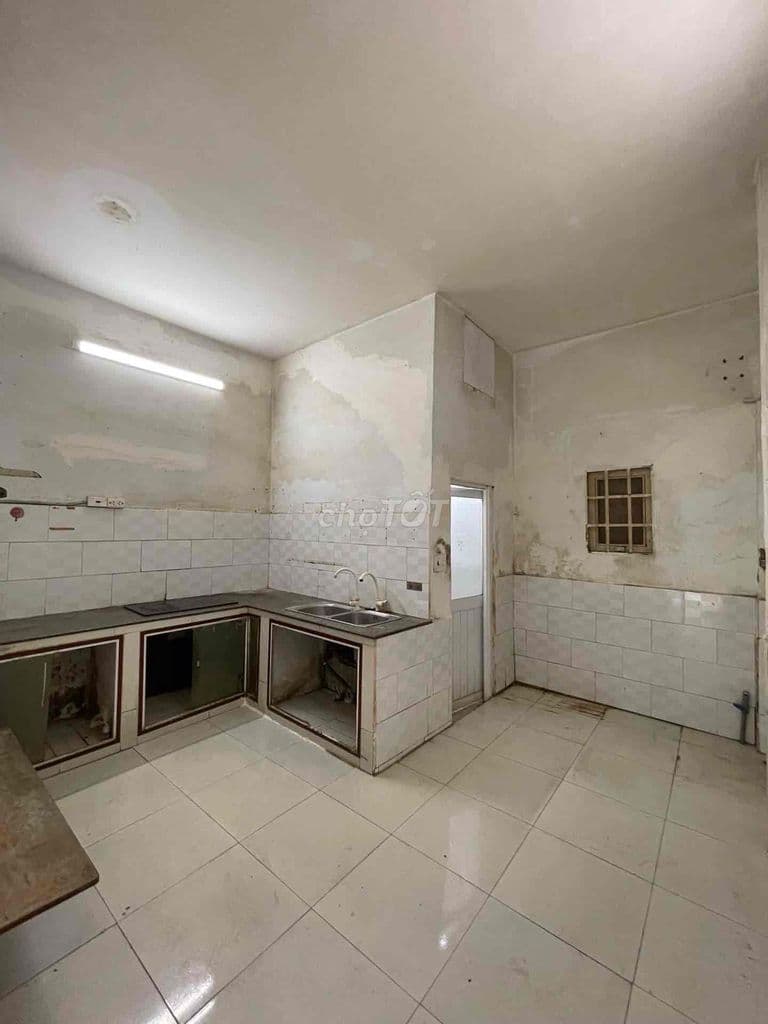 48m2-4TỶ150- NHÀ CŨ CẤP 4- HẺM 4M- HẬU GIANG Q6 - Ảnh 2