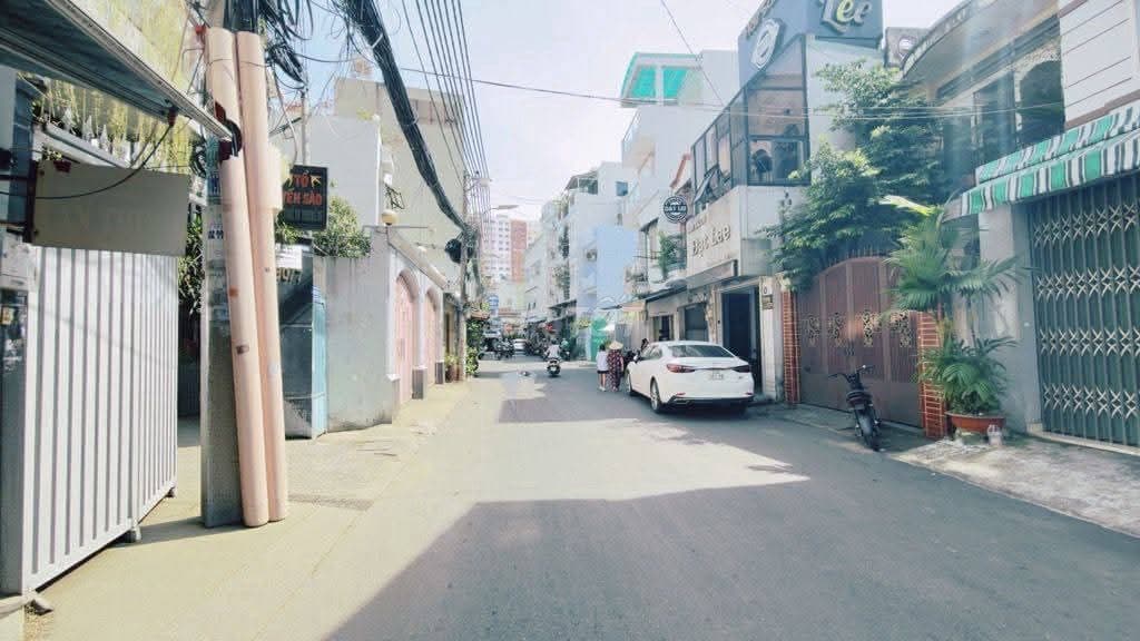 Bán gấp nhà hẻm xe hơi 6m Đinh Tiên Hoàng- 50m² - ngang 5m - 7.19 tỷ - Ảnh 3