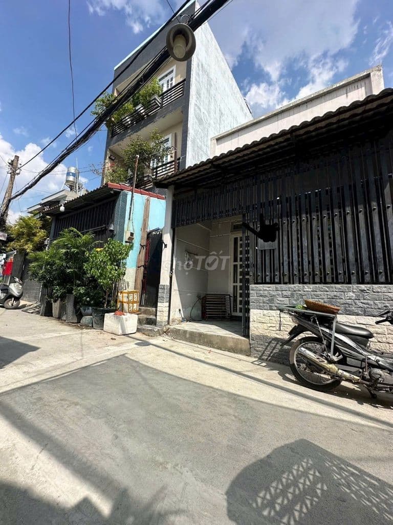 Chỉ Nhỉnh 5 Đồng Nhà 3PN Hẻm xe hơi Đặng Văn Bi 80m2 ngang 5.1m