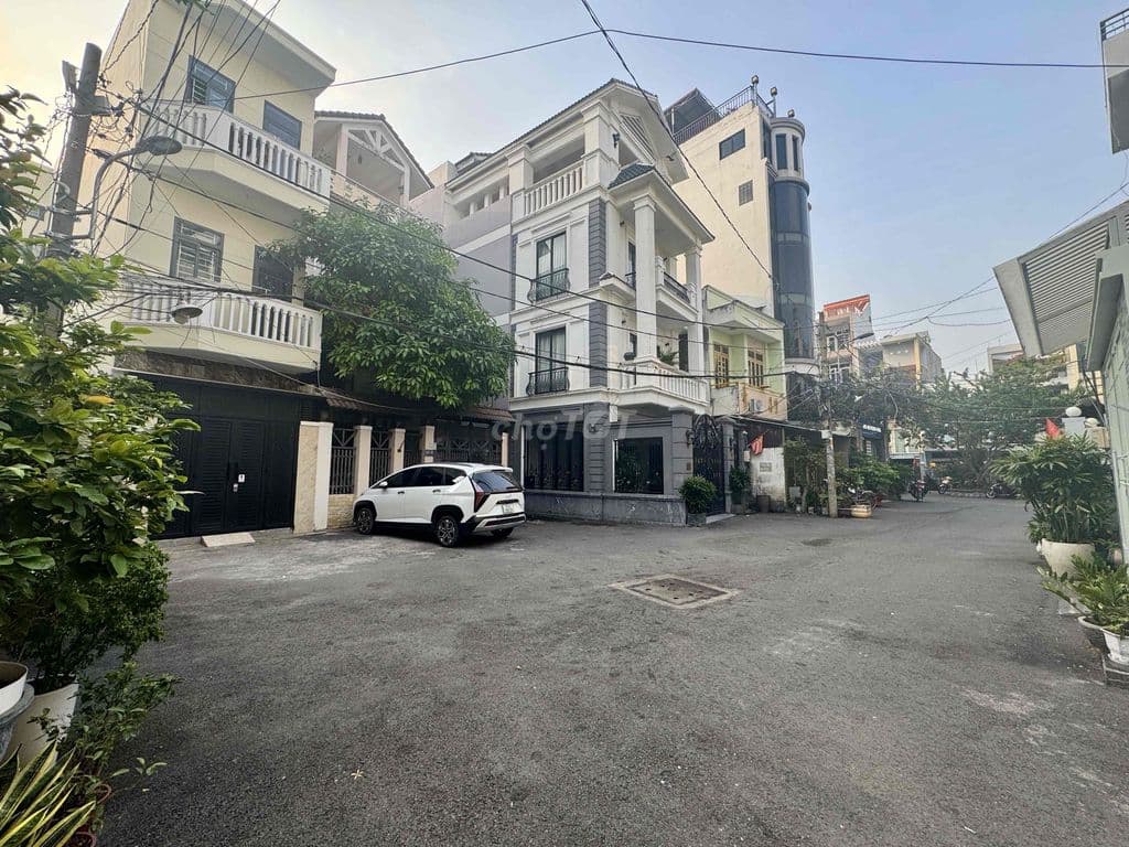 Nhà mới HXH quay đầu ngay Nguyễn Thái Sơn, P4, Gvap chỉ hơn 6ty chút.