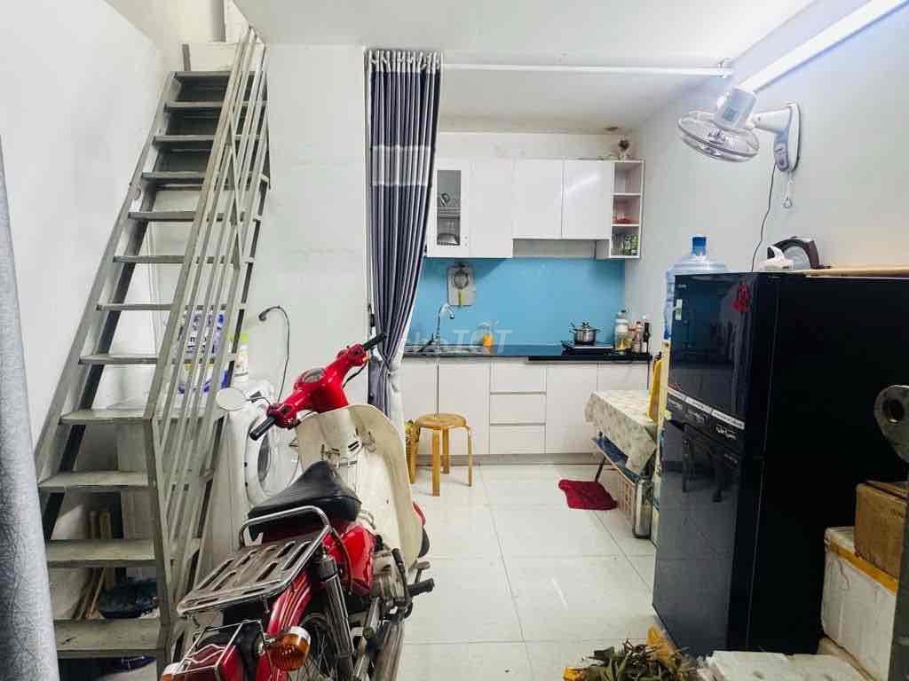 🏡 NHÀ 2 TẦNG SỔ HỒNG RIÊNG NGAY CHỢ CÂY QUÉO - Ảnh 2