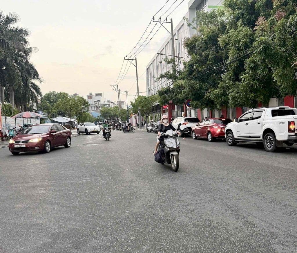 61m2 - chỉ 3.x TyTân Phú Âu cơ đối diện là khu Bàu cát Sổ coing nhận đ