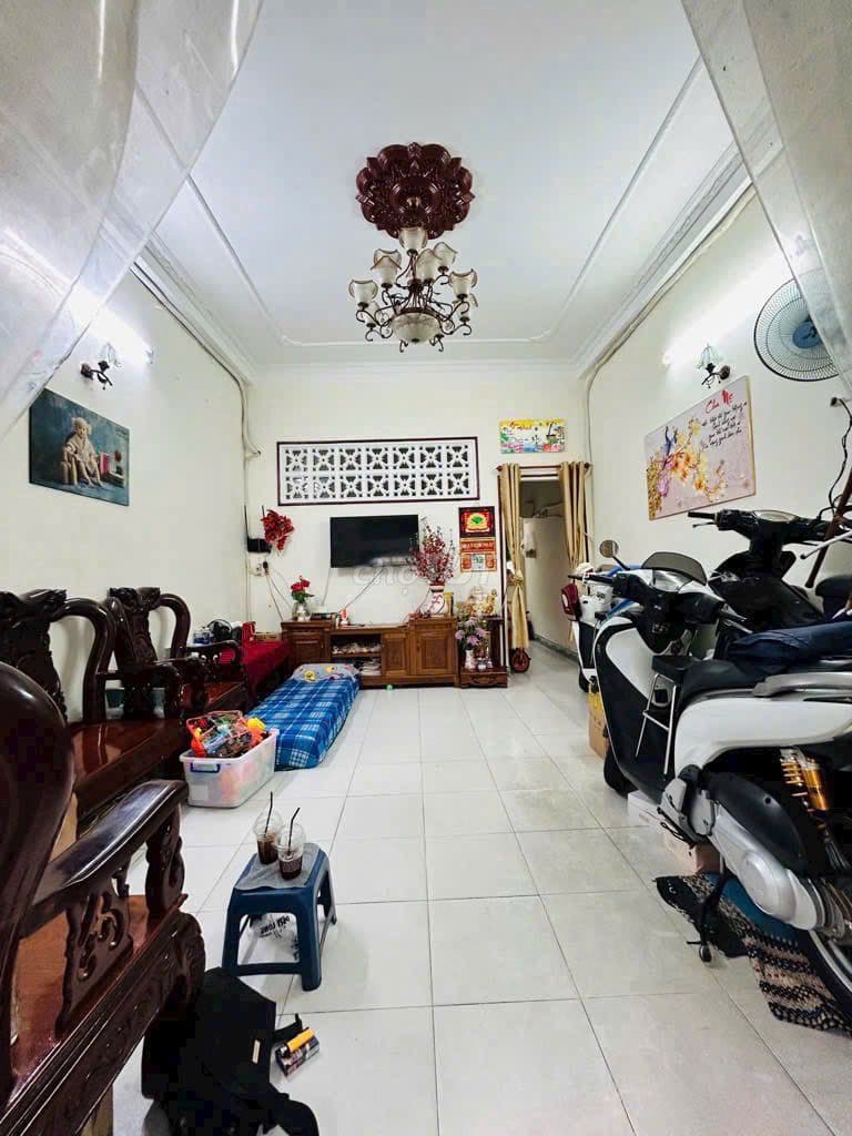 Bùi Văn Ba Q7 - DT 4.2x15m - Nhà 1 sẹc hẻm 4m thông - 4PN - 6.6 tỷ