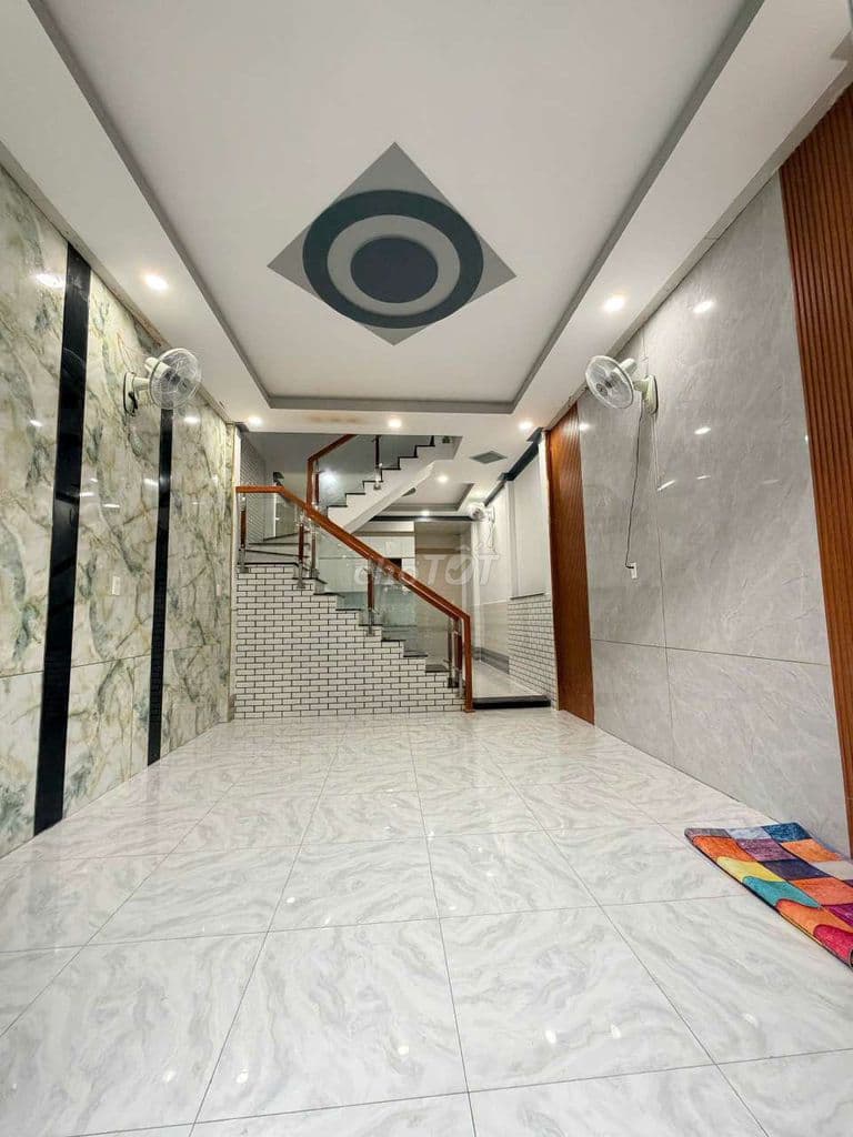 NHÀ ĐẸP 4 X12 GÁC SUỐT GẦN CHỢ LÊ THI NGAY,VLA