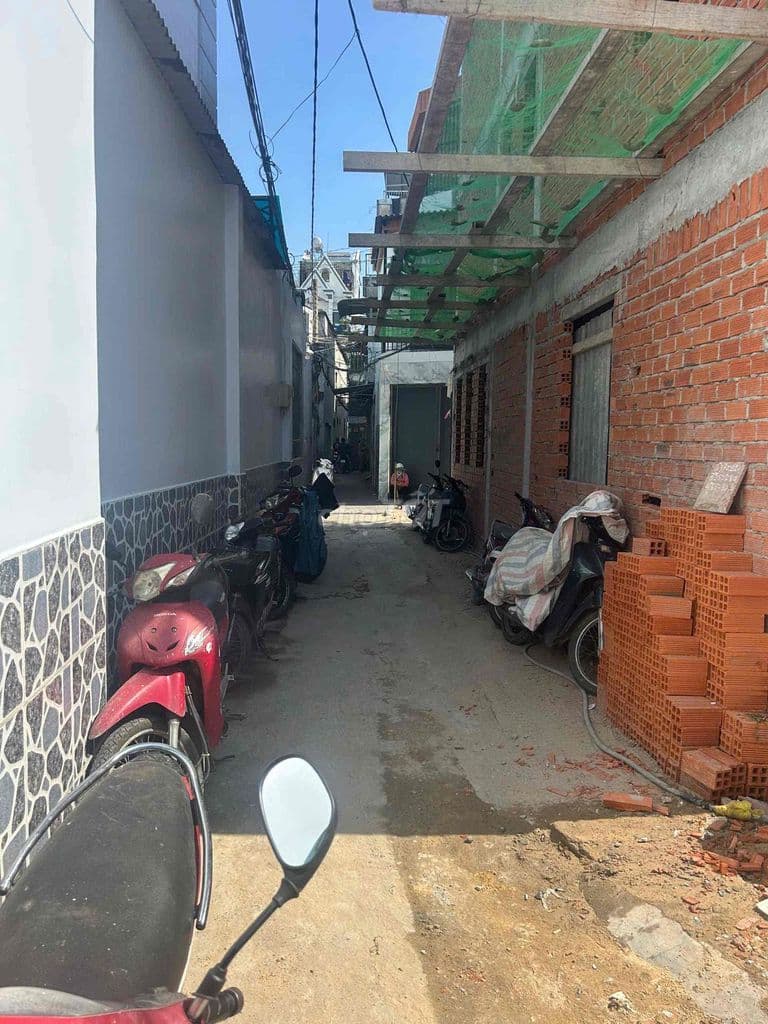 chỉ 70tr/m Lê đức thọ gần chợ xóm mới - Ảnh 3