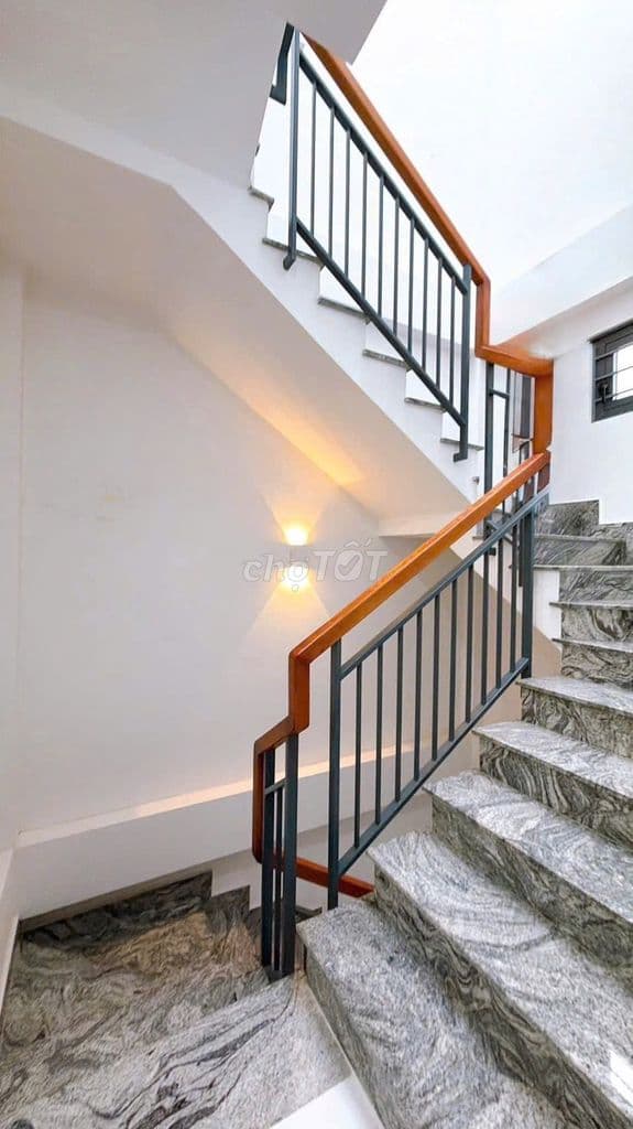 Cần tiền bán gấp nhà Huỳnh Tịnh Của P19 BThạnh, giá 3TỶ680, THUÊ 15tr - Ảnh 2