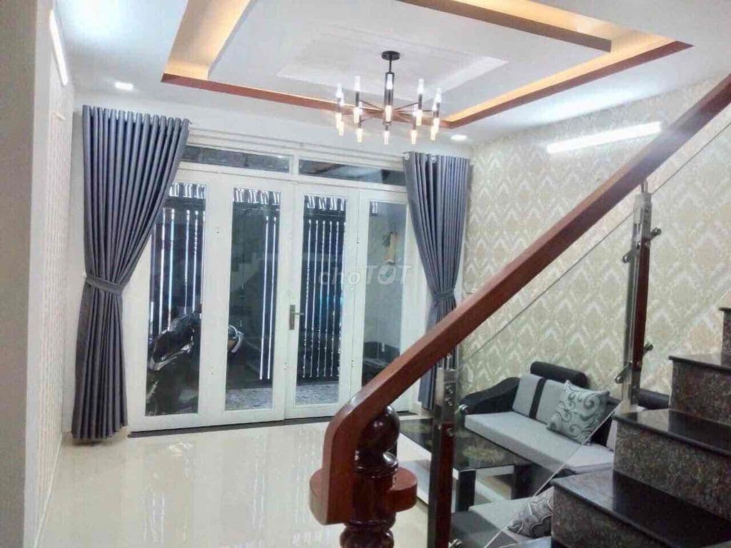 Bán nhà đường số 8, Hiệp Bình DT 4,5x10,3pn 4wc - Ảnh 3