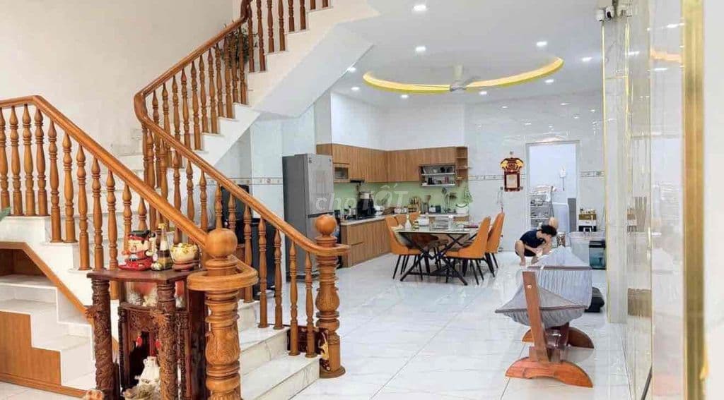 Nhà xây mới Khu ao sen Tên lửa 5x20 - 4 tầng giá 15.5 tỷ TL - Ảnh 2