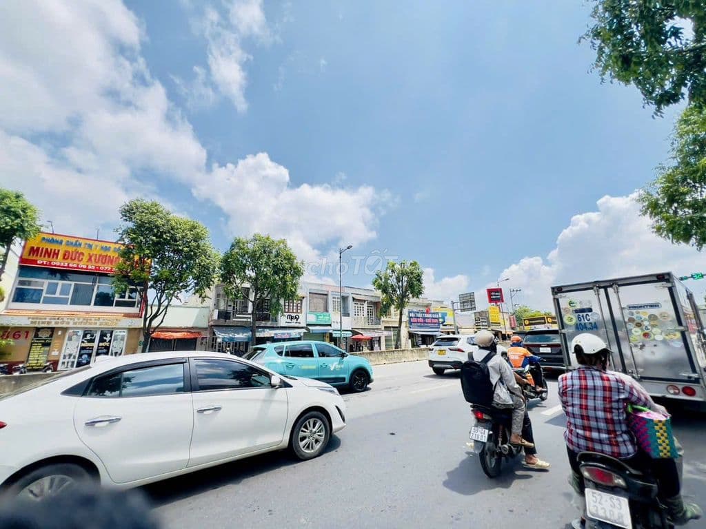 KHUÔN ĐẤT XÂY BUILDING- 400M2- MT PHẠM VĂN ĐỒNG- PHÁP LÝ CHUẨN- 30 TỶ - Ảnh 2