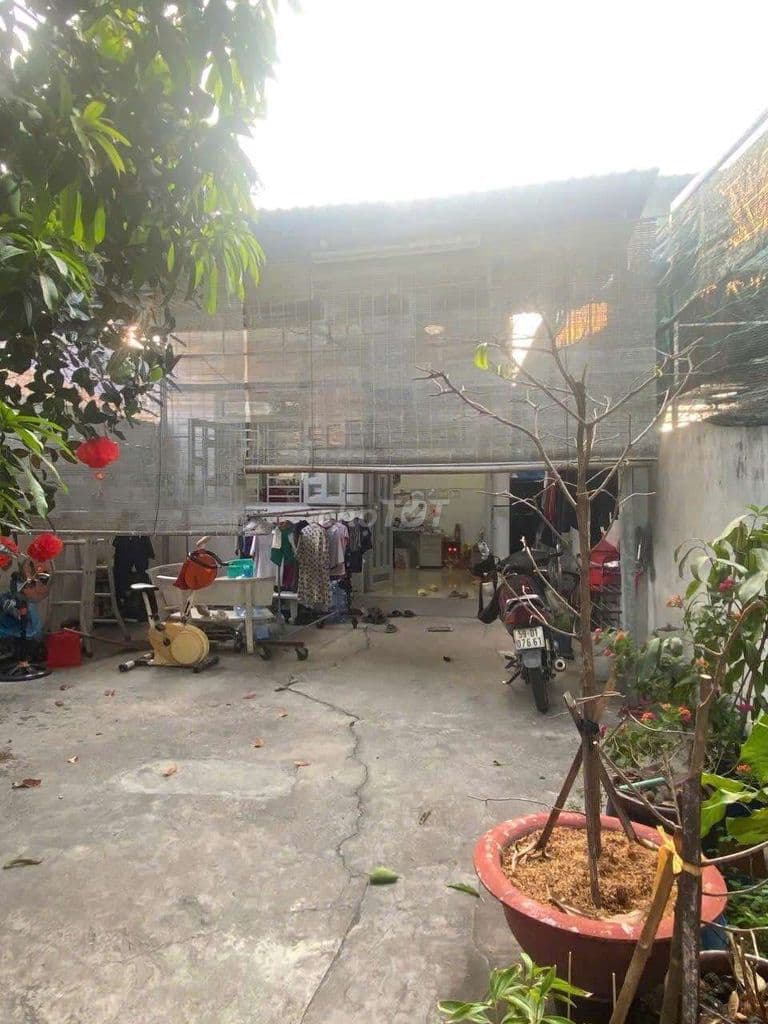 BÁN NHÀ 134M2 SỔ RIÊNG CÓ SÂN TRƯƠC TO HẺM 2680 HUỲNH TẤN PHÁT CHÙA BÀ - Ảnh 2