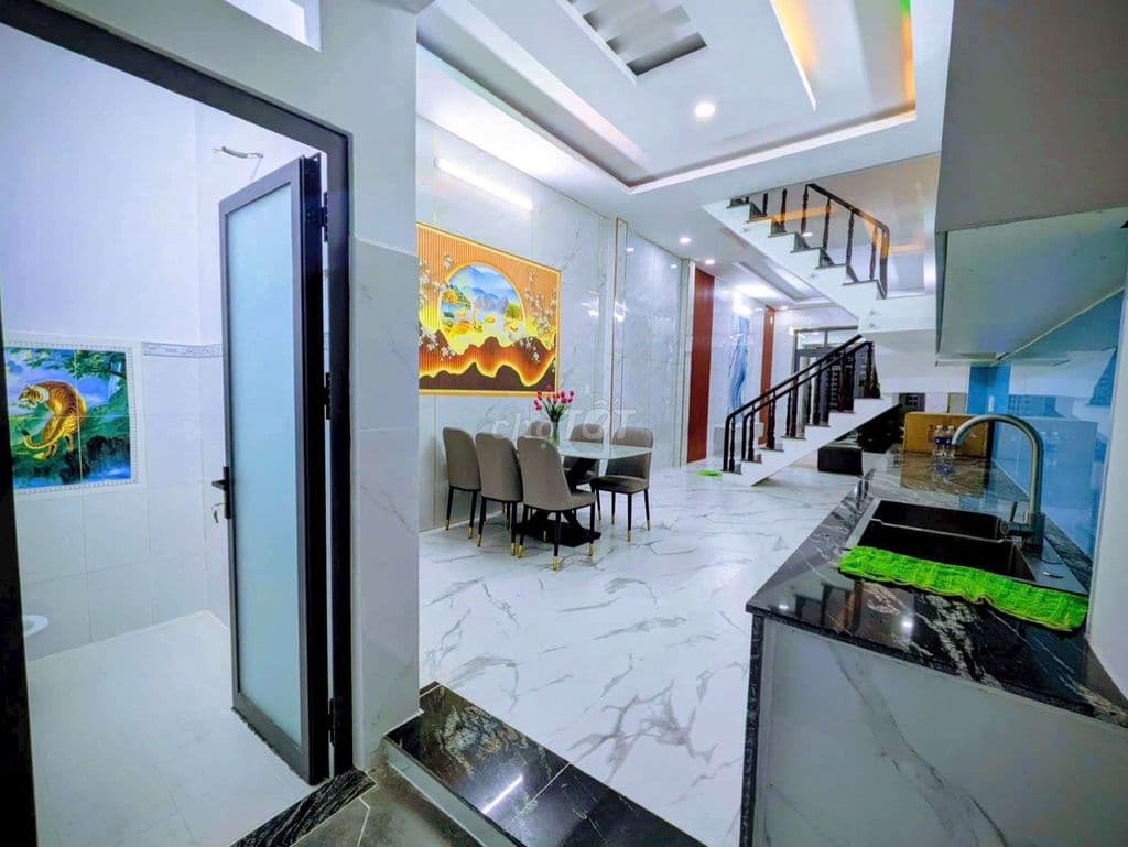 BÁN GẤP NHÀ 4X19- 1 TRỆT 2 LẦU, HẺM XE HƠI, SỔ RIÊNG, GIÁ : 5,9 TỶ