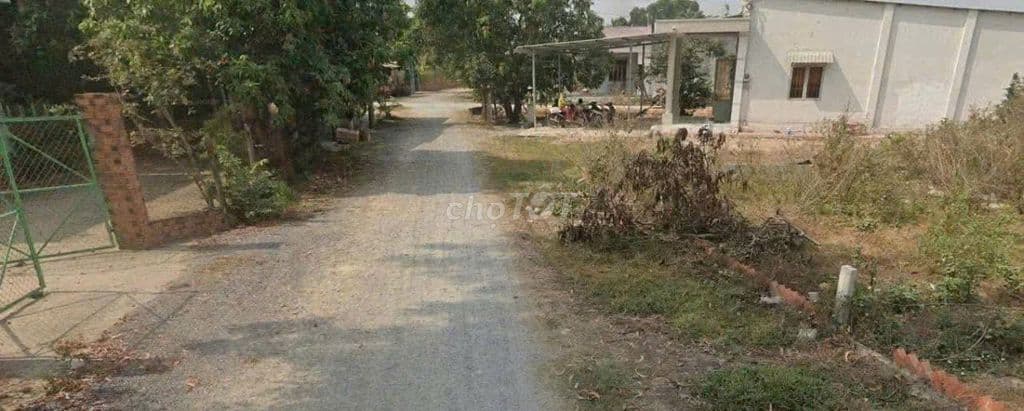 Bán ngấp 1/ Tỉnh Lộ 7, 99m2 Trung Lập Hạ - 895tr công chứng liền