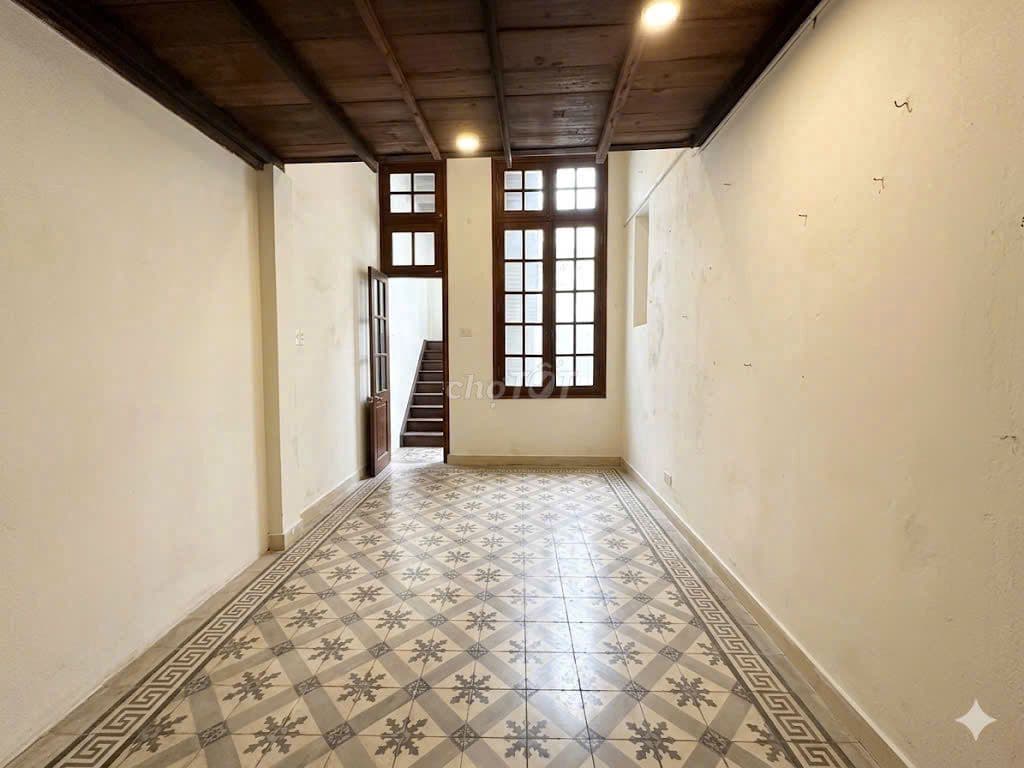 🏡 BÁN CĂN HỘ TẬP THỂ – TRUNG TÂM BÀ TRIỆU – TIỀM NĂNG CẢI TẠO CAO - Ảnh 2