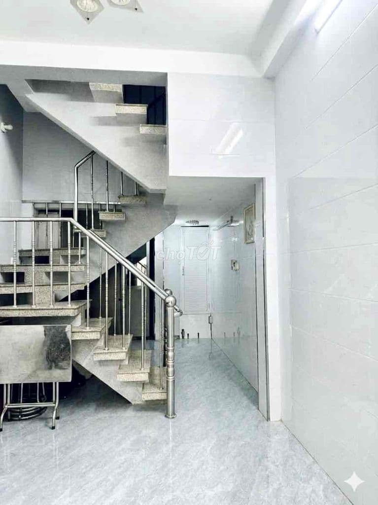 Nhà 3 tầng Tô Hiến Thành Quận 10 giá 5 tỷ - Ảnh 2