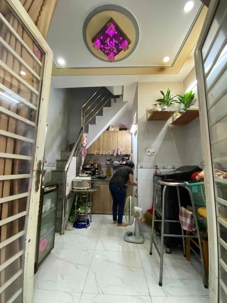 nhà 1 trệt 2 lầu 2pn 3wc giá *** thị trường pháp lý rõ ràng - Ảnh 2