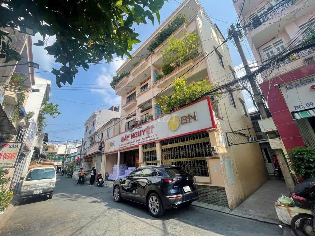 Bán mặt tiền Ca Văn Thỉnh | Tân Bình | ngang 12m giá tốt | Khu KD