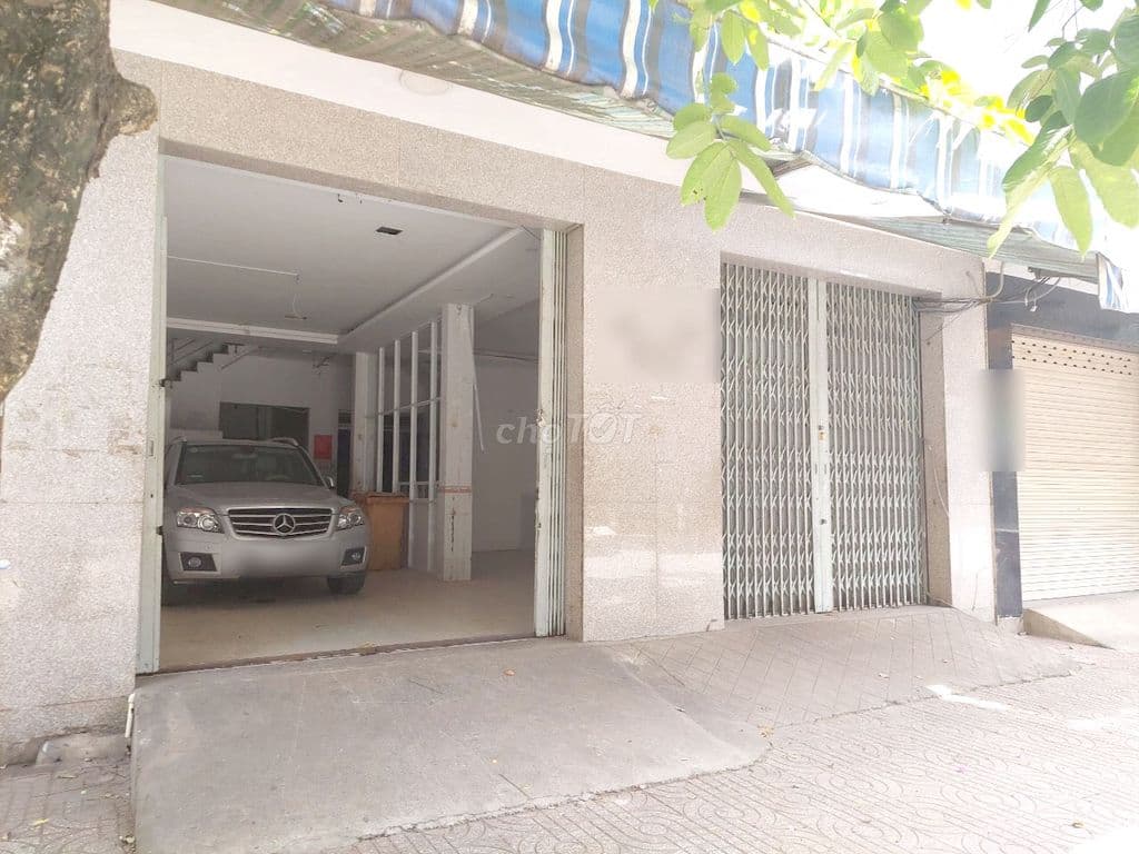 Nhà 4x20m, 4 tầng, sát MT Tạ Quang Bửu, P.4, Q.8